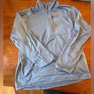 Men’s light blue orvis 1/4 zip. Like new condition!